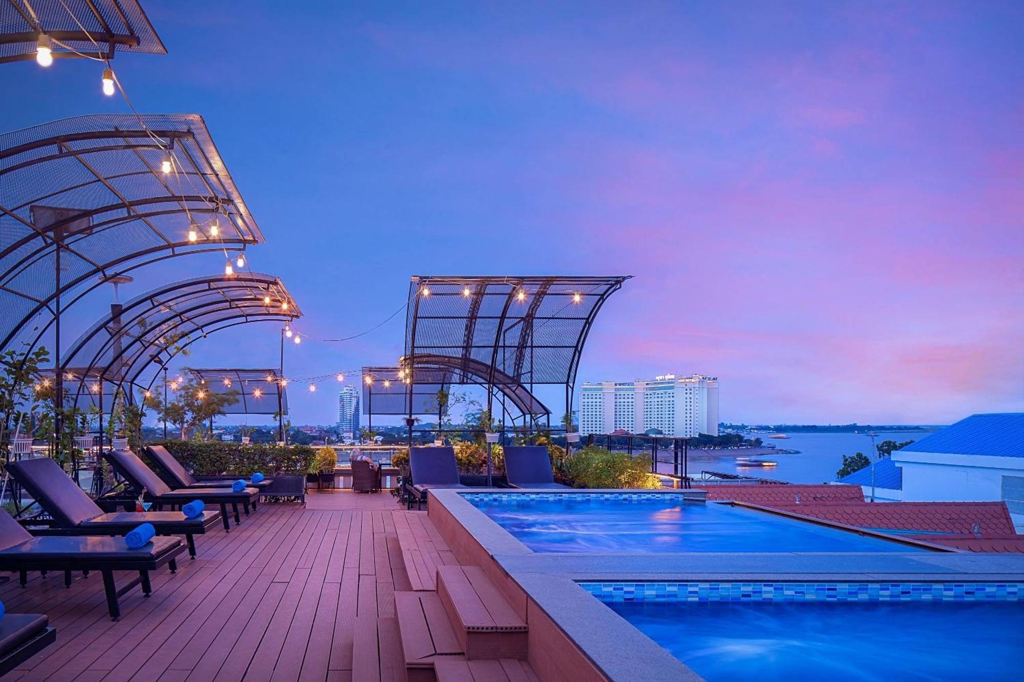 Ohana Phnom Penh Palace Hotel Εξωτερικό φωτογραφία