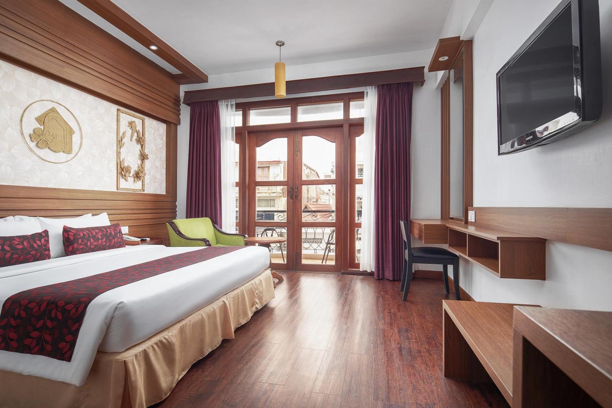 Ohana Phnom Penh Palace Hotel Εξωτερικό φωτογραφία