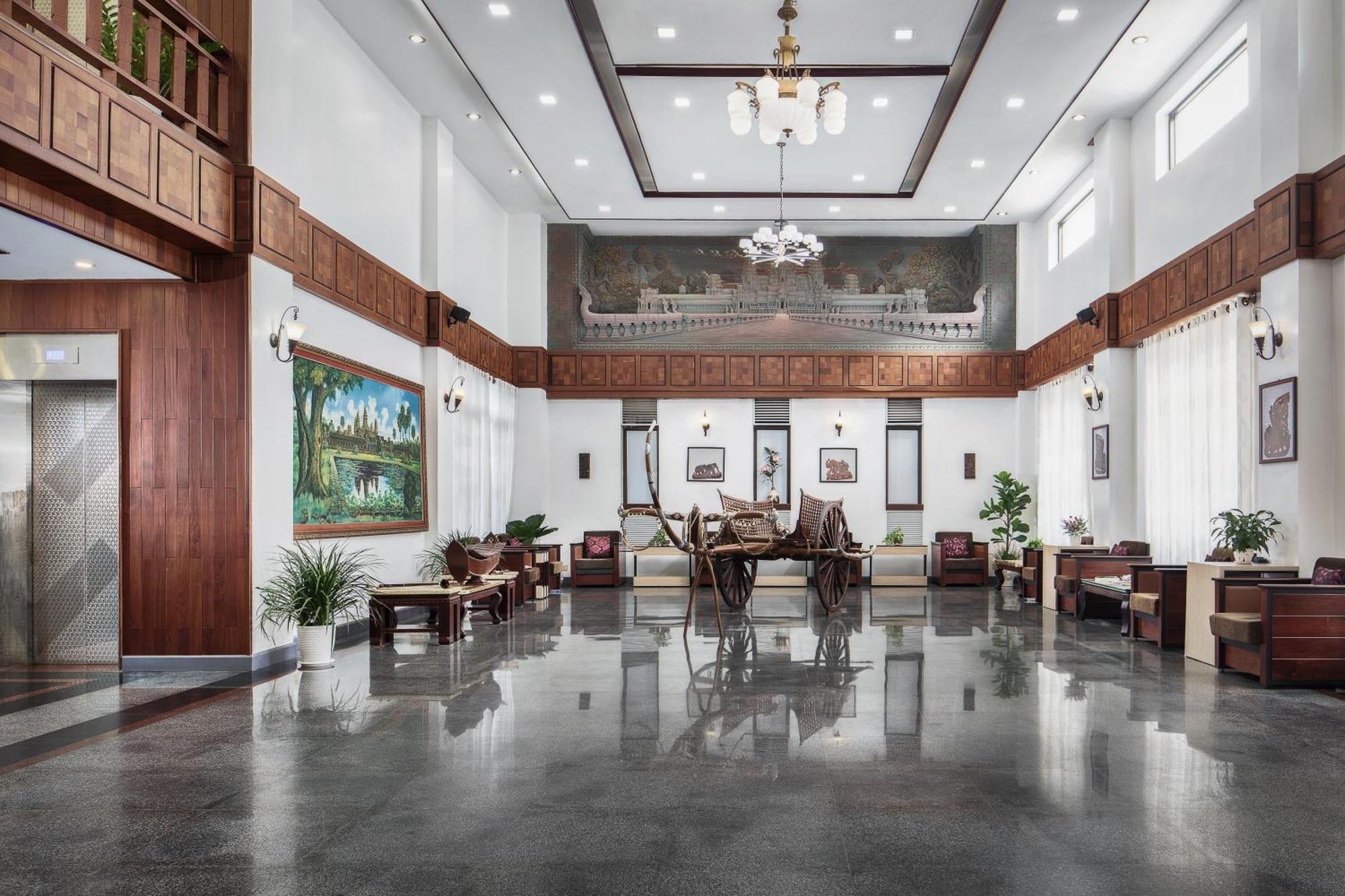 Ohana Phnom Penh Palace Hotel Εξωτερικό φωτογραφία