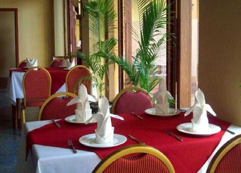 Ohana Phnom Penh Palace Hotel Εξωτερικό φωτογραφία