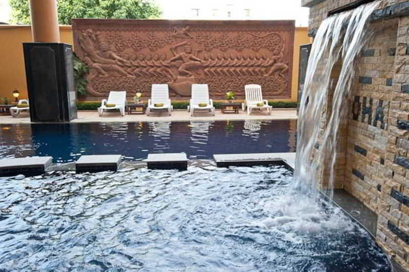 Ohana Phnom Penh Palace Hotel Εξωτερικό φωτογραφία