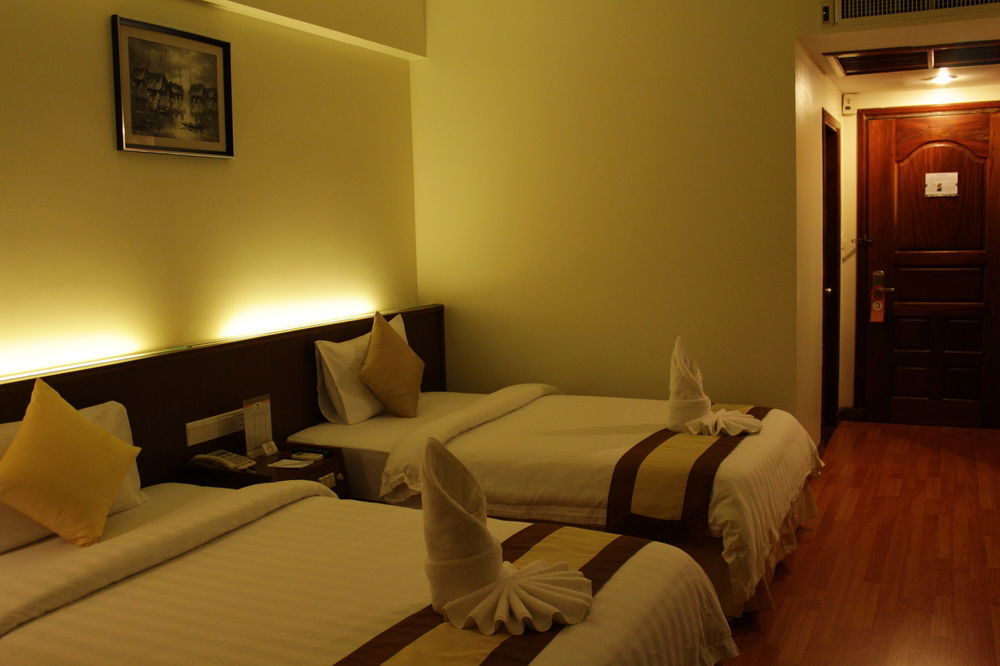 Ohana Phnom Penh Palace Hotel Εξωτερικό φωτογραφία